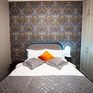 Camera con letto queen size